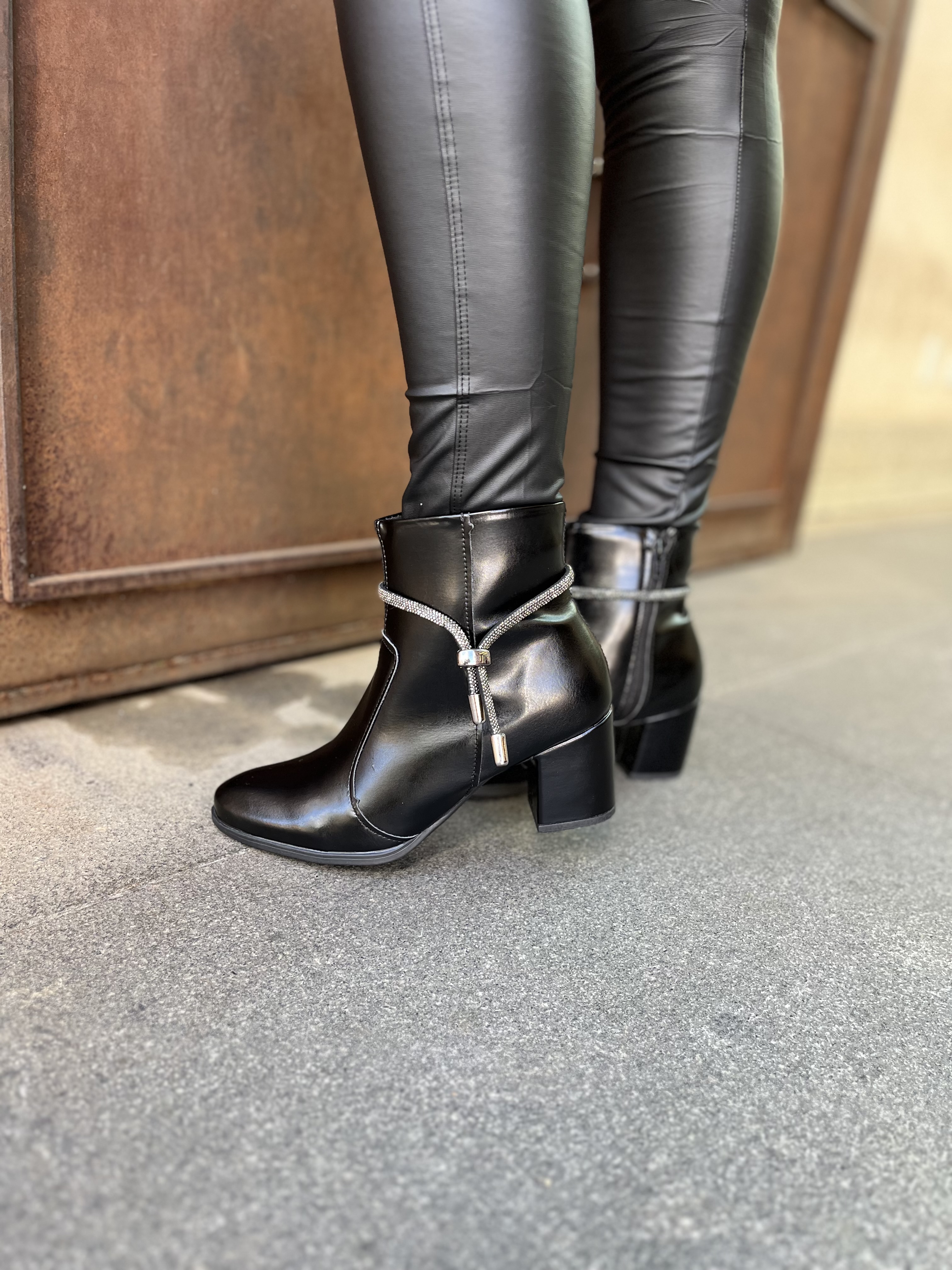 Bota cano curto