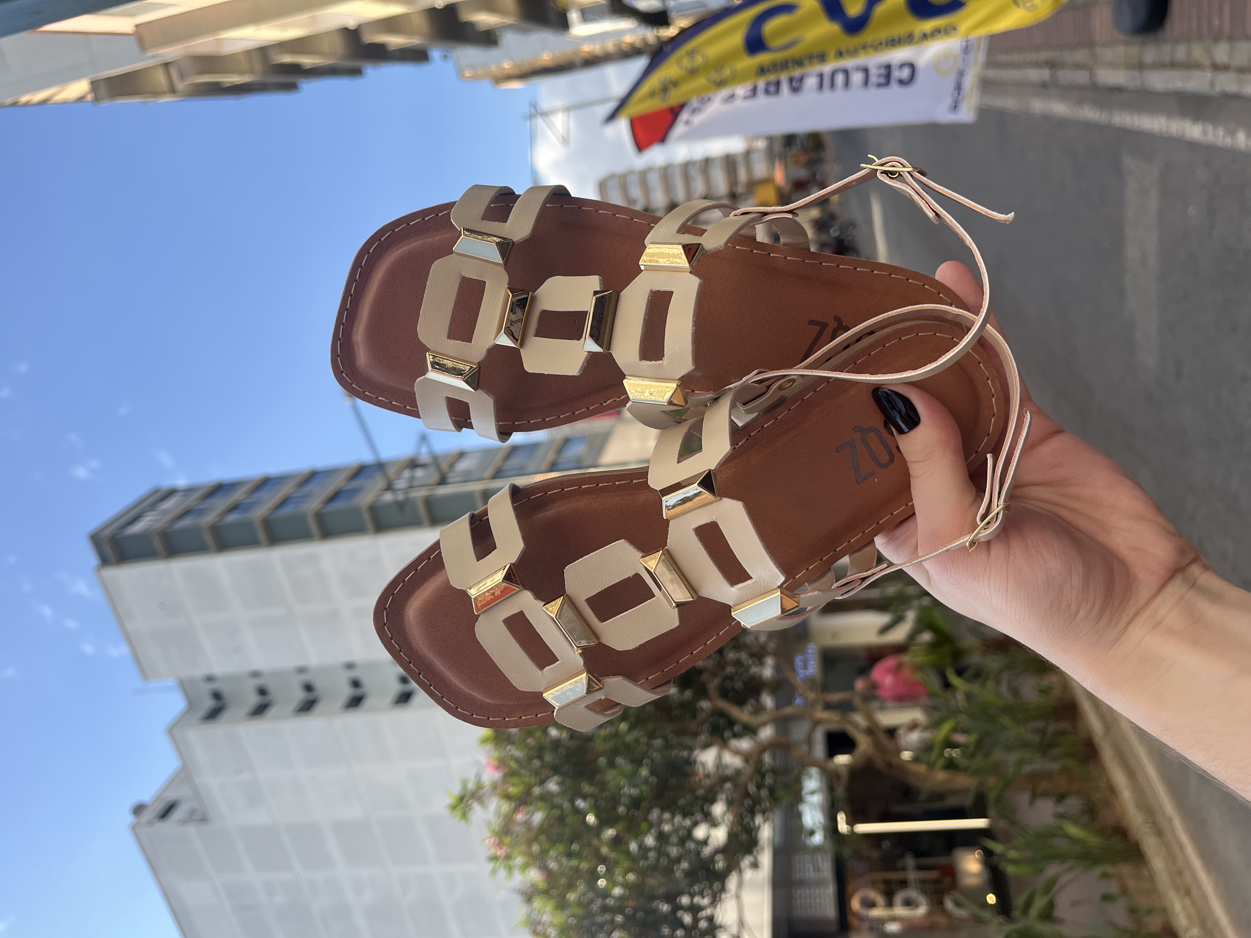 Sandália off white — foto do produto